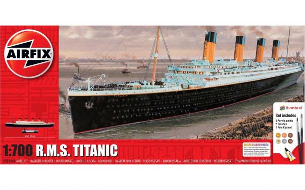 1:700 R.M.S. Titanic Gift Set Airfix Model Kit: A50164A - Image 1