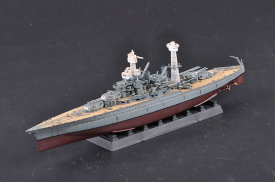 1:700 USS Maryland BB-46 1941 Trumpeter Model Kit: TM05769 - Image 2